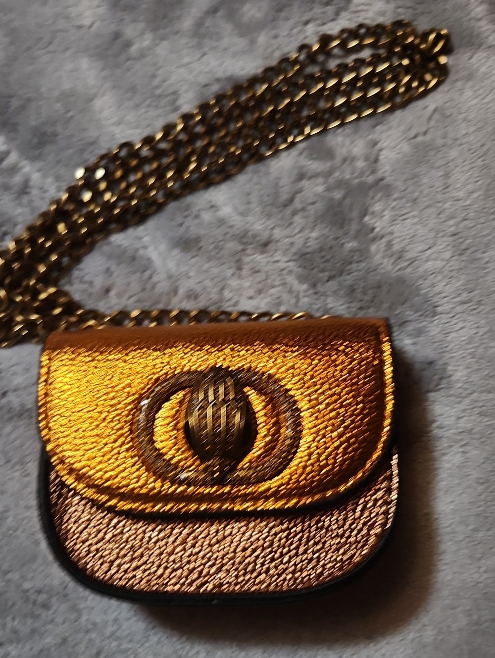 Kurt Geiger Metallic Gold Crossbody Mini Bag with Chain Strap - Picture 4 of 6